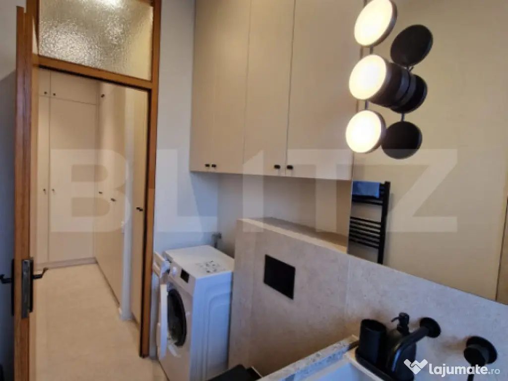 Apartament 2 camere, lux, garaj, zona Gruia 