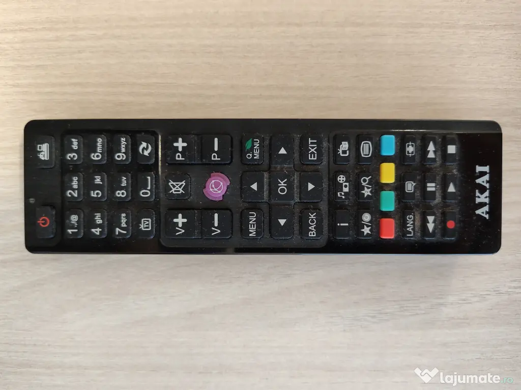 Televizor LED 32'' Akai, LT-3227AD, negru, în stare bună (aspect și funcționare)