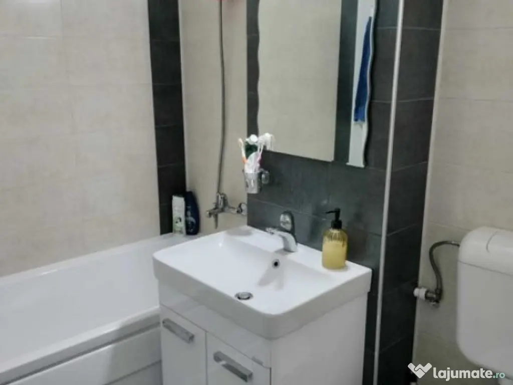 APARTAMENT 3 CAMERE - BULEVARD 