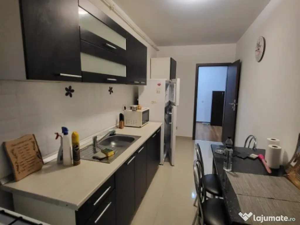 Apartament cu 2 camere | Mobilat complet | Loc de parcare