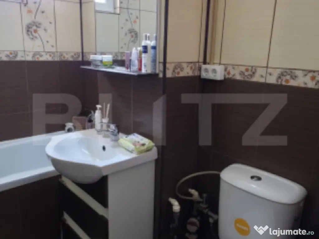 Apartament 2 camere ,decomandat , 50 mp ,zona Vest