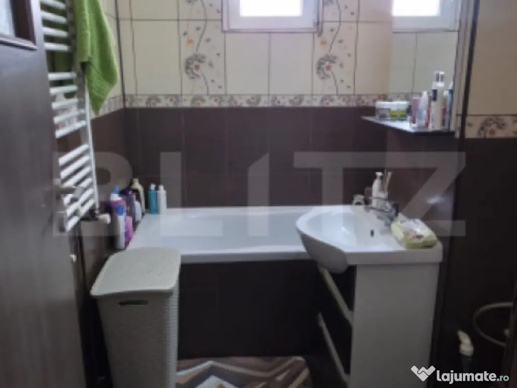 Apartament 2 camere ,decomandat , 50 mp ,zona Vest