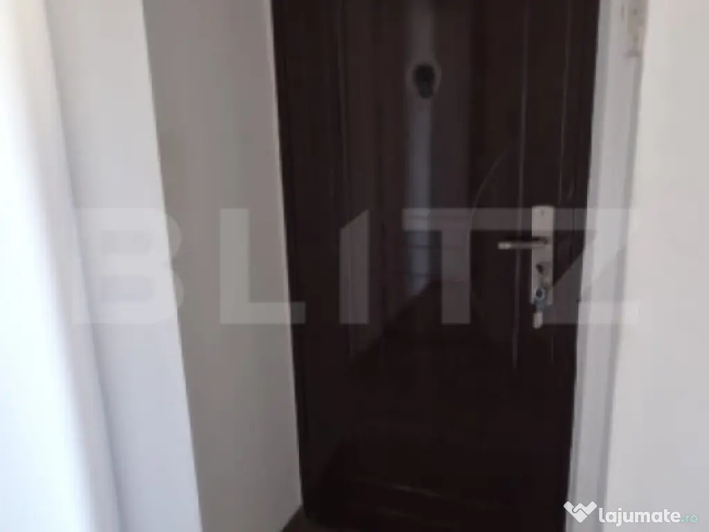 Apartament 2 camere ,decomandat , 50 mp ,zona Vest