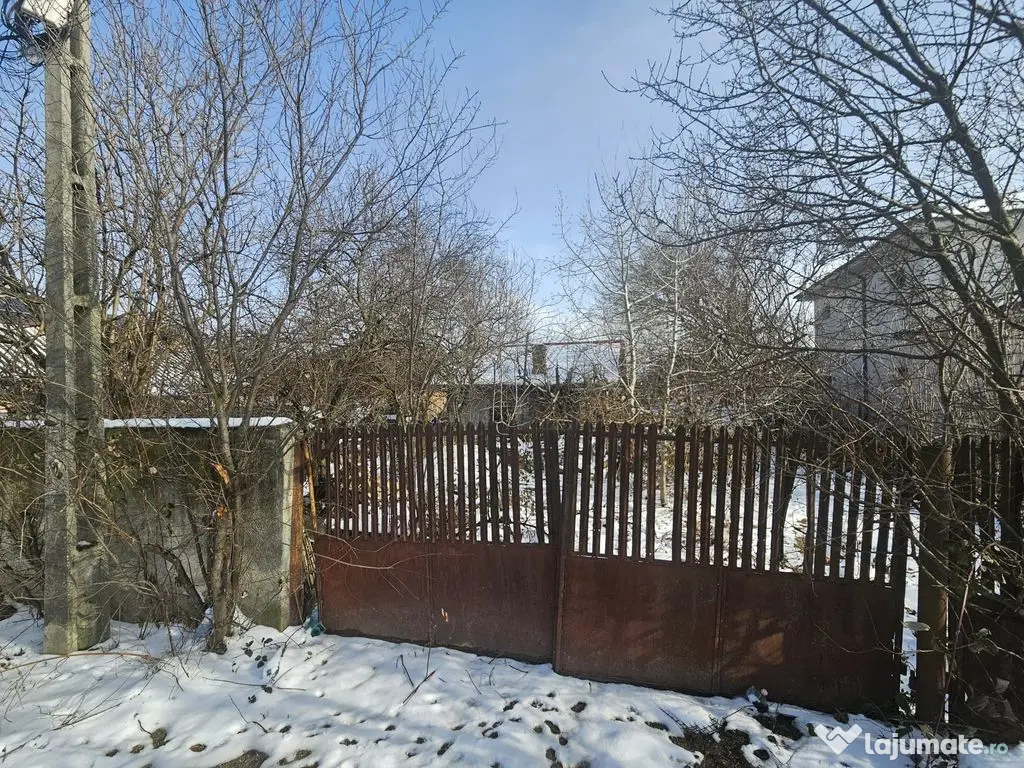 Teren 1053 mp cu deschidere 18 m – Războieni, str. Tur...