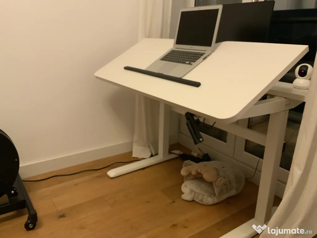 Birou reglabil pe înălțime, manual, 1200x738 mm – stare foarte bună