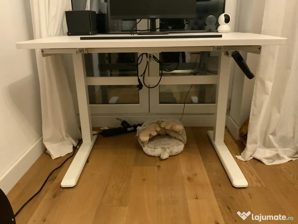 Birou reglabil pe înălțime, manual, 1200x738 mm – stare foarte bună