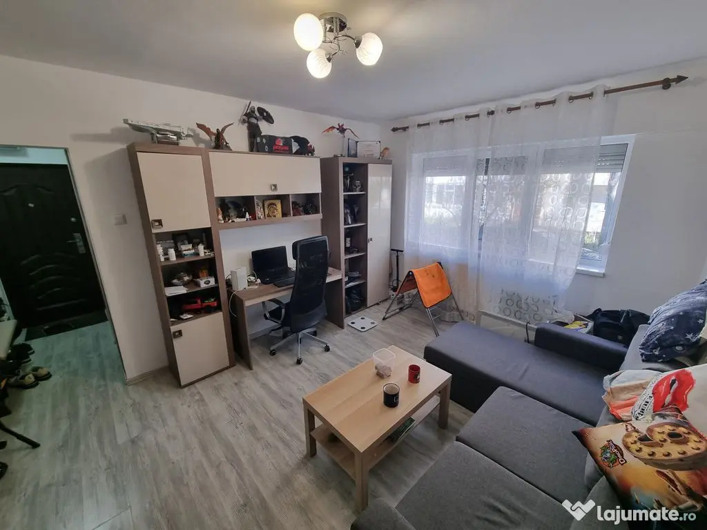 Apartament 2 camere zona Casa de Cultura 