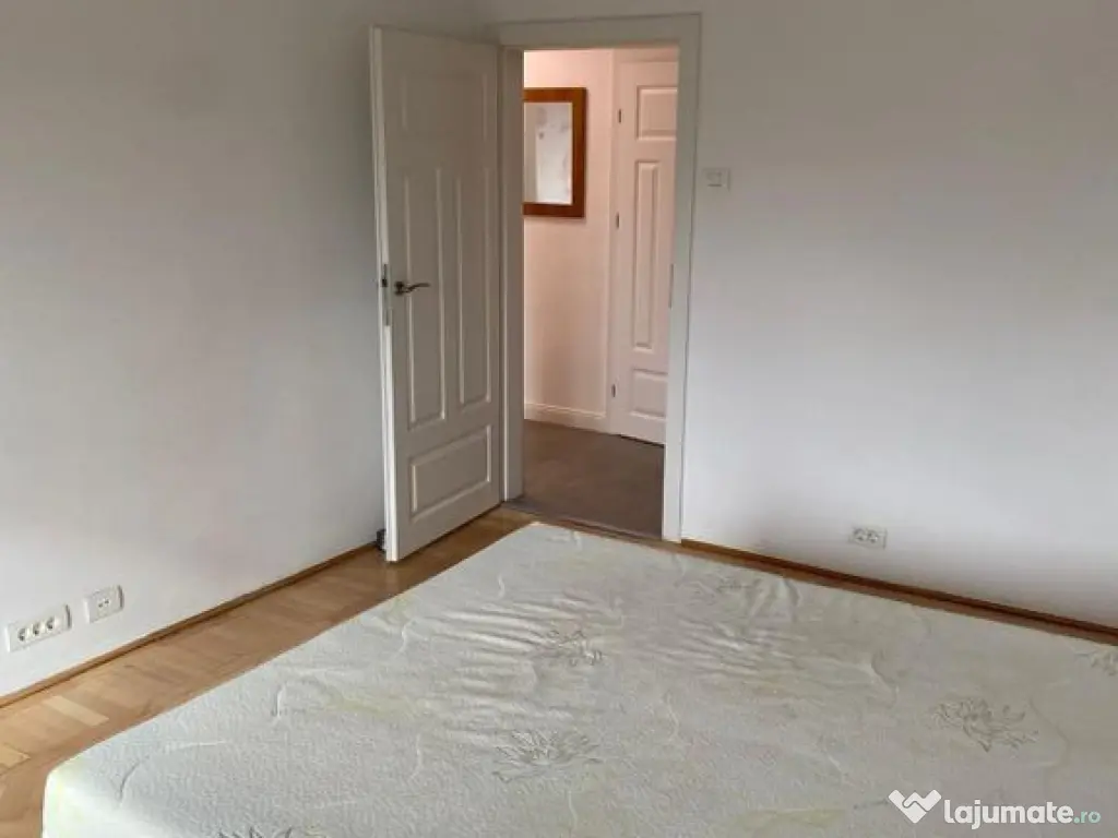 3 camere decomandat, 90 mp, vedere Mănăstirea Radu Vodă 
