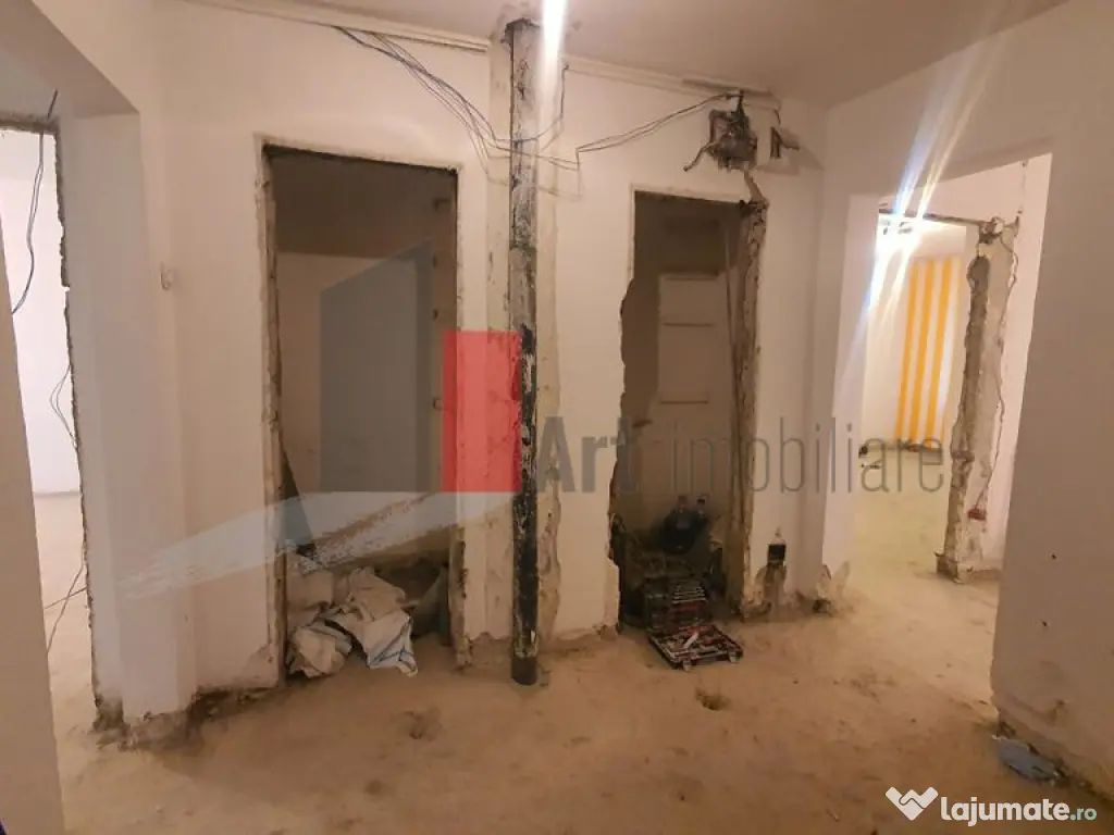 Ap 4 cam Giurgiu decomandat, parter 