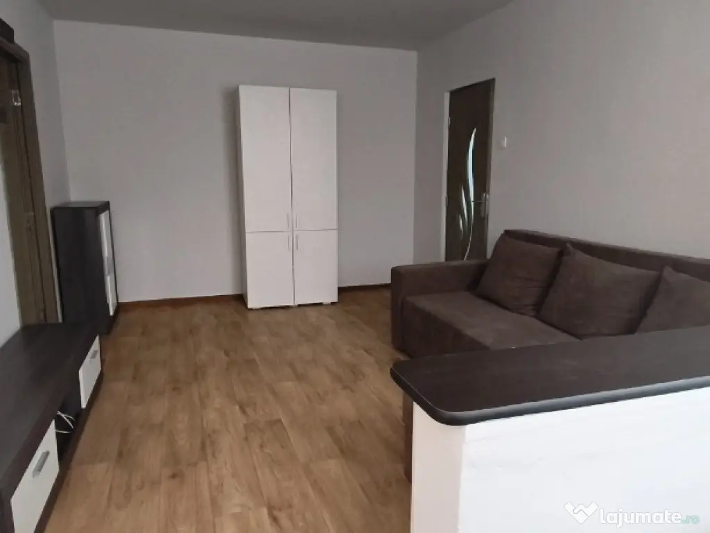 P.F Apartament 2 camere Podu Ros et.1