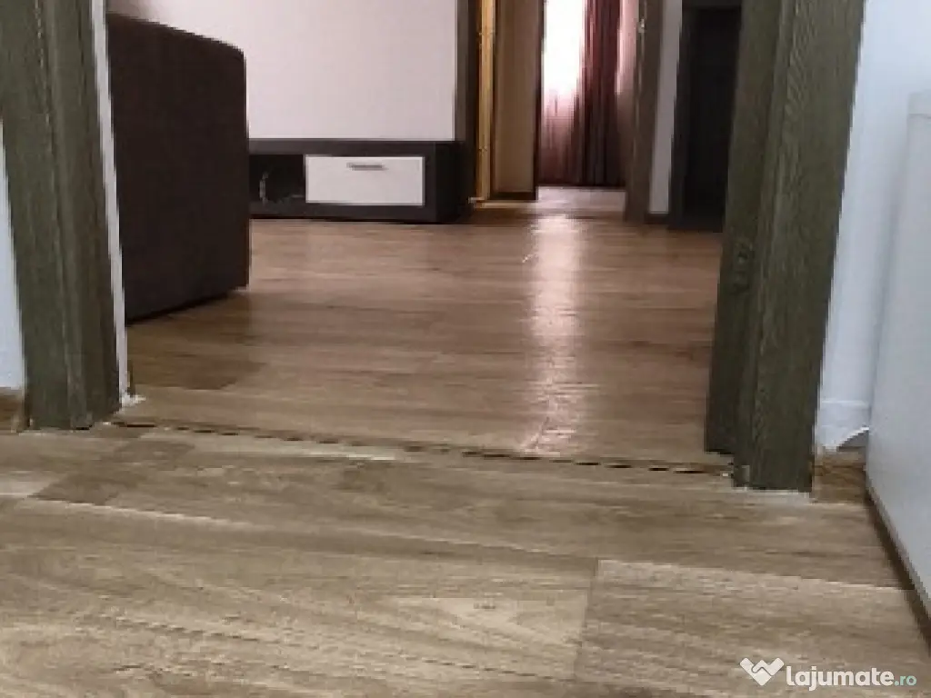 P.F Apartament 2 camere Podu Ros et.1