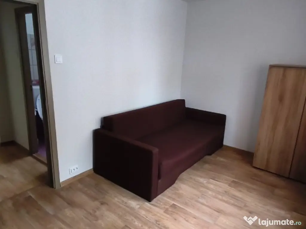 P.F Apartament 2 camere Podu Ros et.1