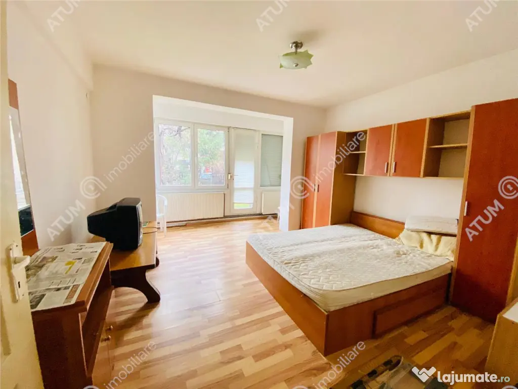 Apartament cu 3 camere si gradina proprie in Vasile Aaron di 