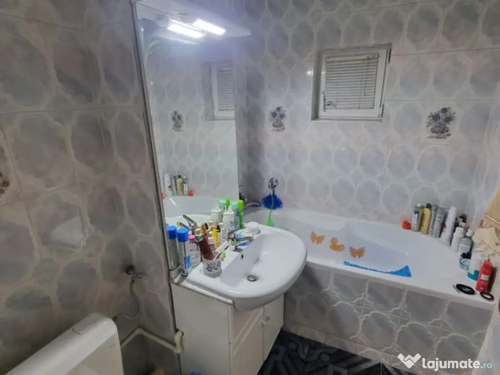 Faleza nord unirii-apartament 4 camere decomandat 