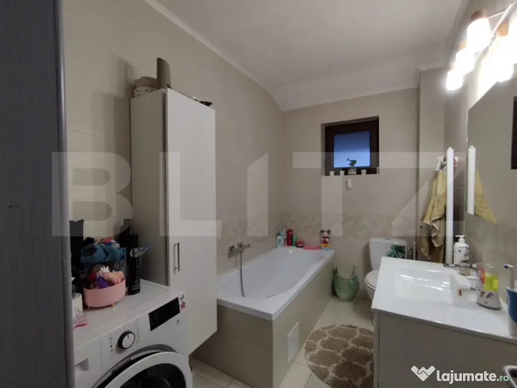 Apartament 2 Camere si Mansarda , Hlincea , 53mp 