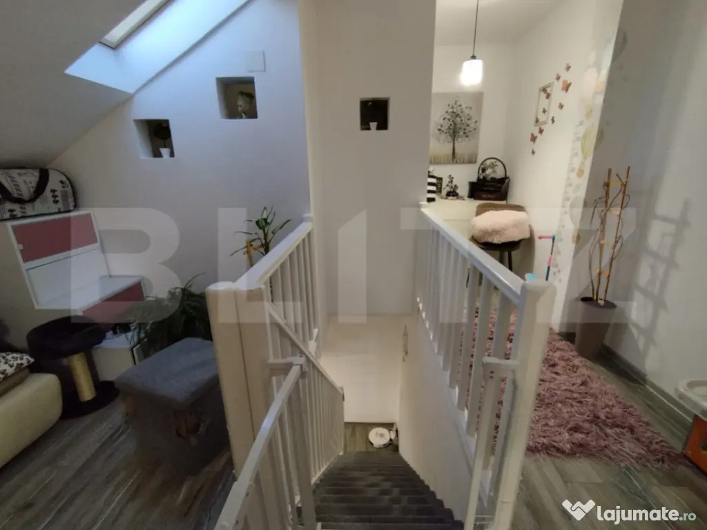 Apartament 2 Camere si Mansarda , Hlincea , 53mp 