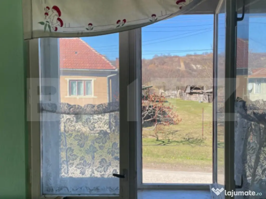 Se vinde casa renovabila la 10 minute de Huedin, in satul Bi