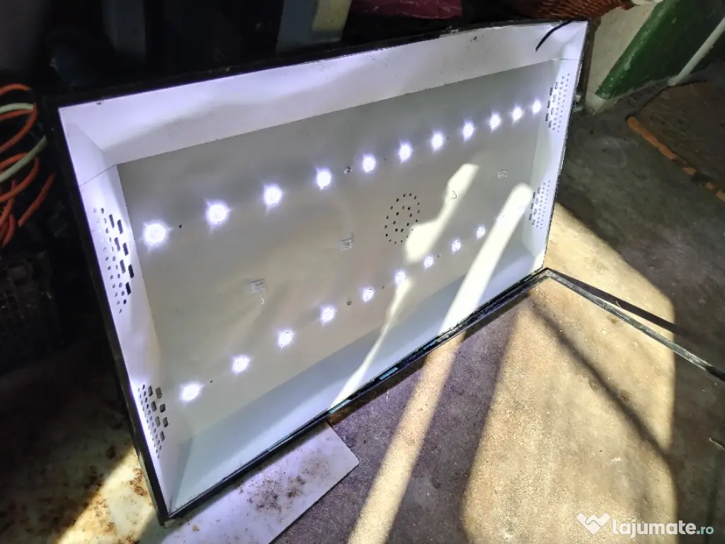 dezmembrez Allview 42eplay6000F 1 