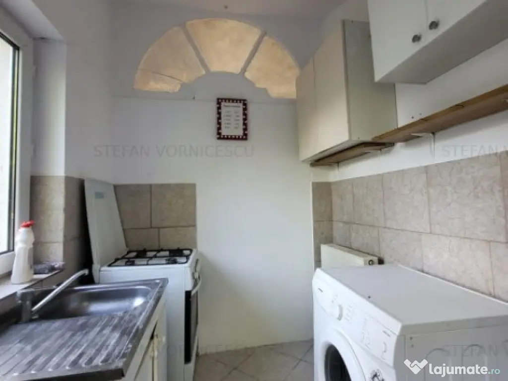 Casa pentru Investitie compartimentata in 5 apartamente