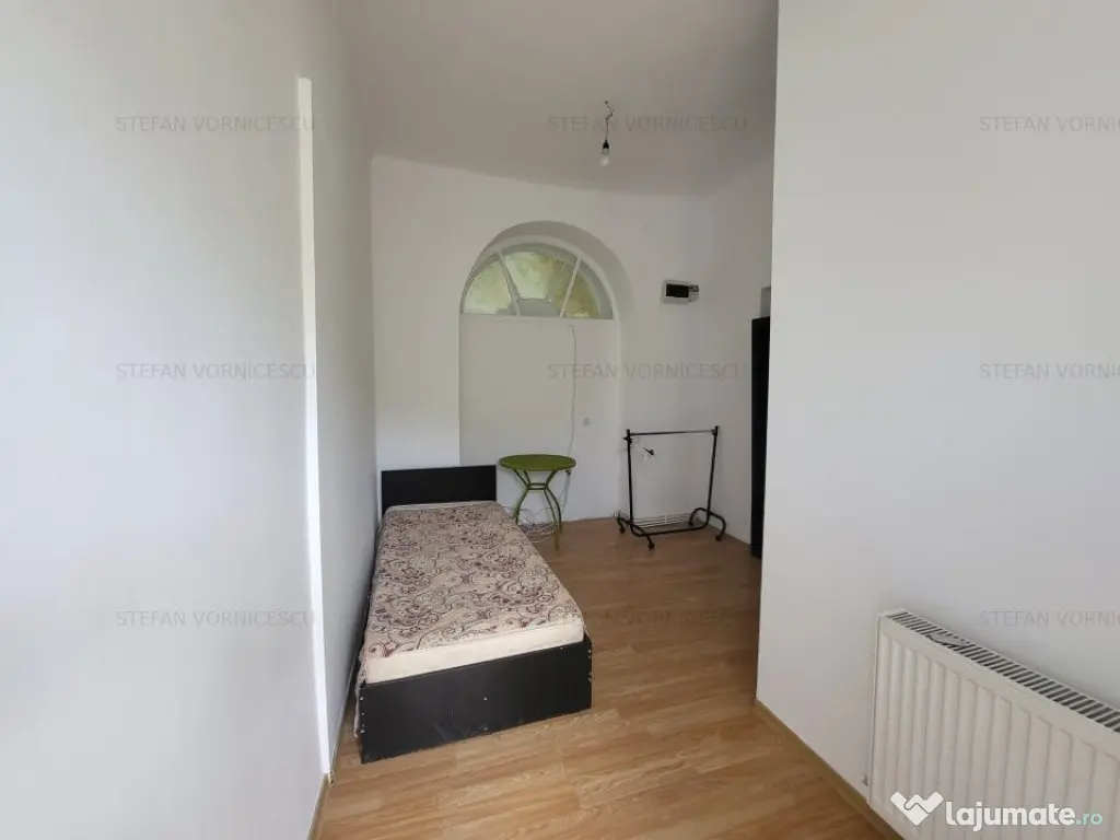 Casa pentru Investitie compartimentata in 5 apartamente