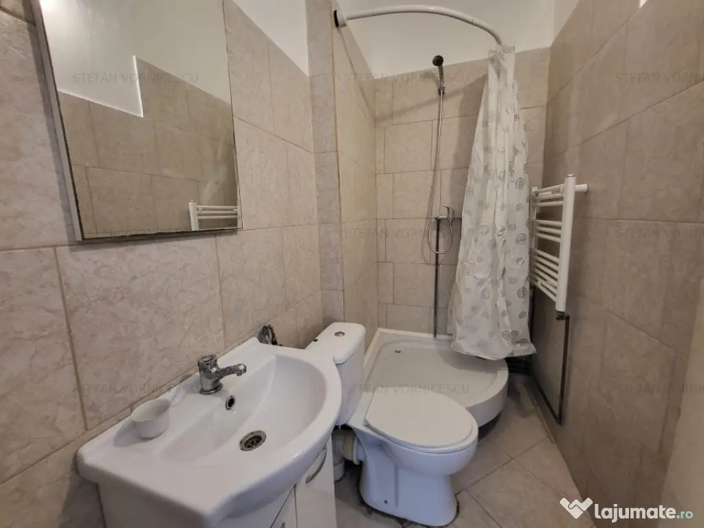 Casa pentru Investitie compartimentata in 5 apartamente