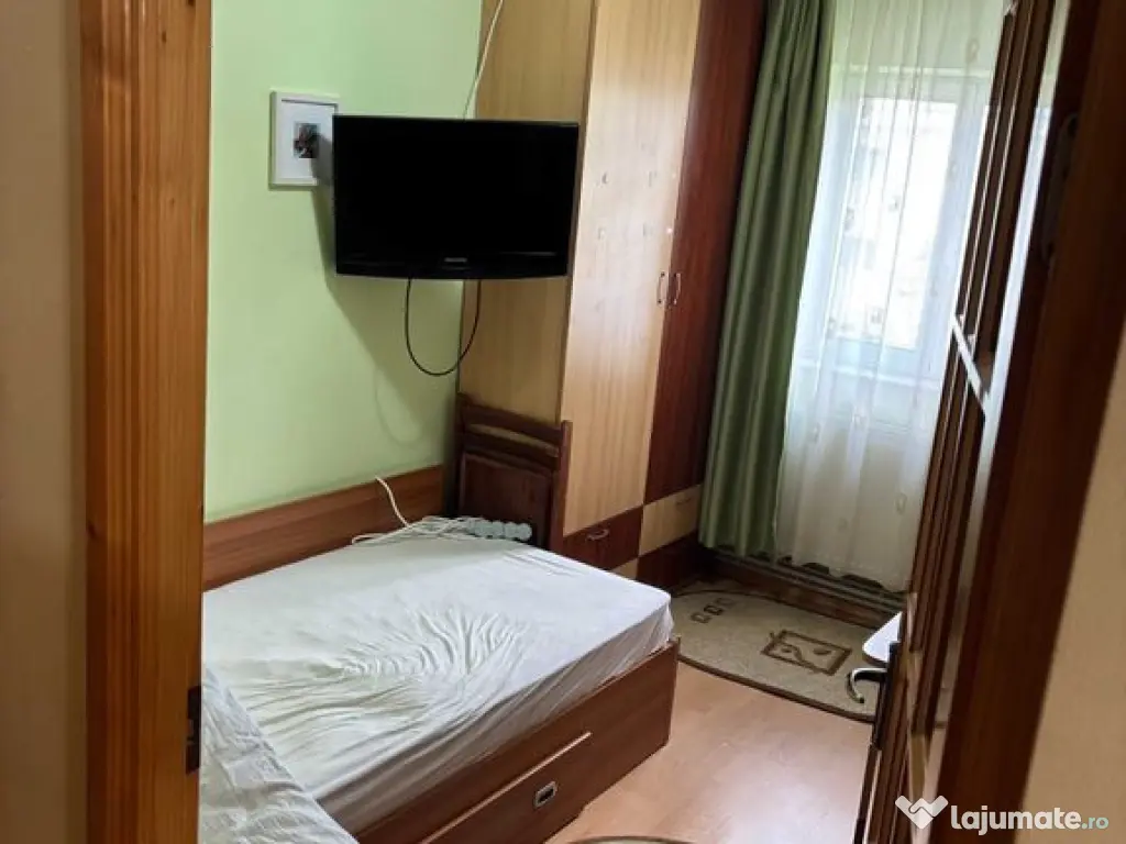 Apartament 3 camere decomandat, mobilat utilat Micro 17 E... 