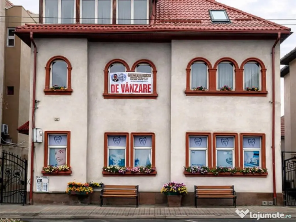 Volum arhitectural remarcabil:Sediu firma, Clinica,Investiti 