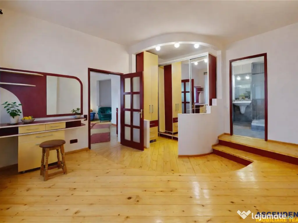 Volum arhitectural remarcabil:Sediu firma, Clinica,Investiti 