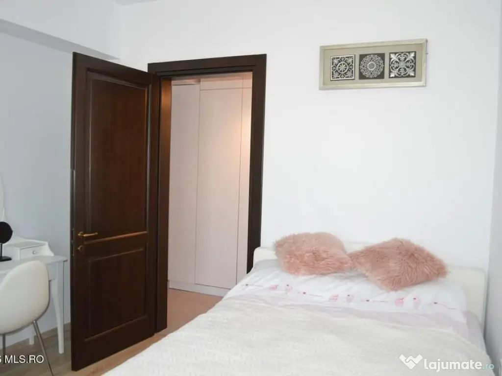 Fratii Golesti - McDonald's - Apartament 3 Camere cu Garaj 