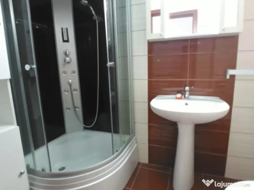 Oferta rara proprietar penthouse 108 mpu 2 bai parcare apartament 3 cam P.Ghencea 