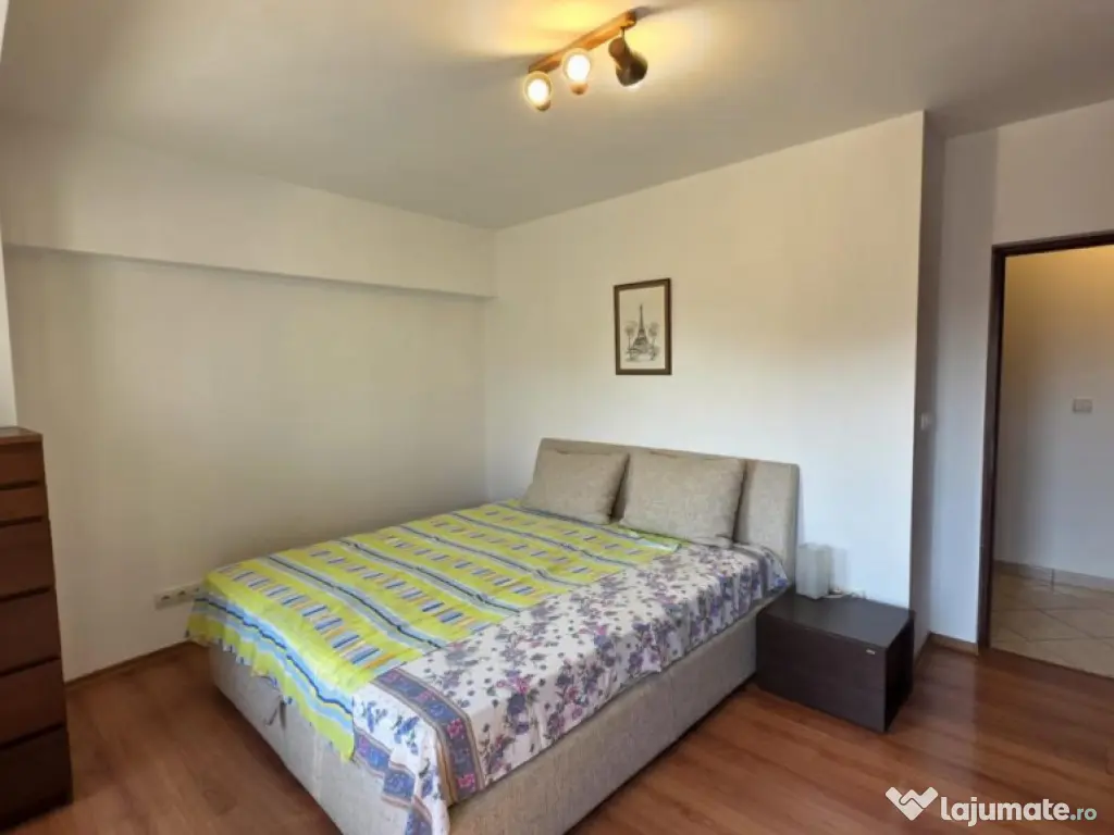 3 CAMERE UNIRII ROND PIATA ALBA IULIA 