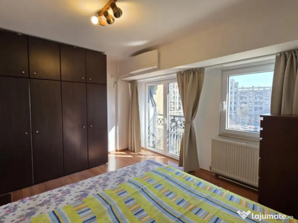 3 CAMERE UNIRII ROND PIATA ALBA IULIA 