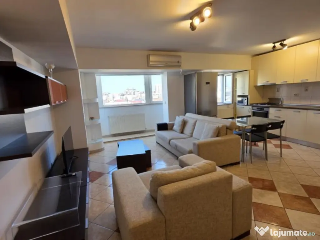 3 CAMERE UNIRII ROND PIATA ALBA IULIA 