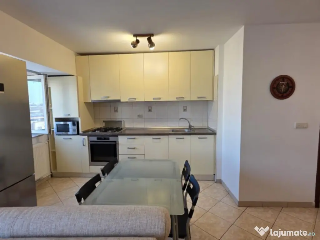 3 CAMERE UNIRII ROND PIATA ALBA IULIA 