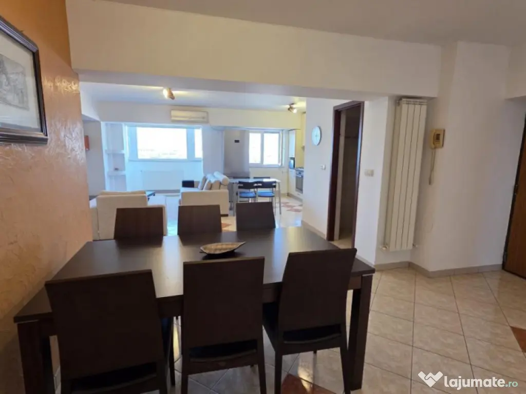 3 CAMERE UNIRII ROND PIATA ALBA IULIA 