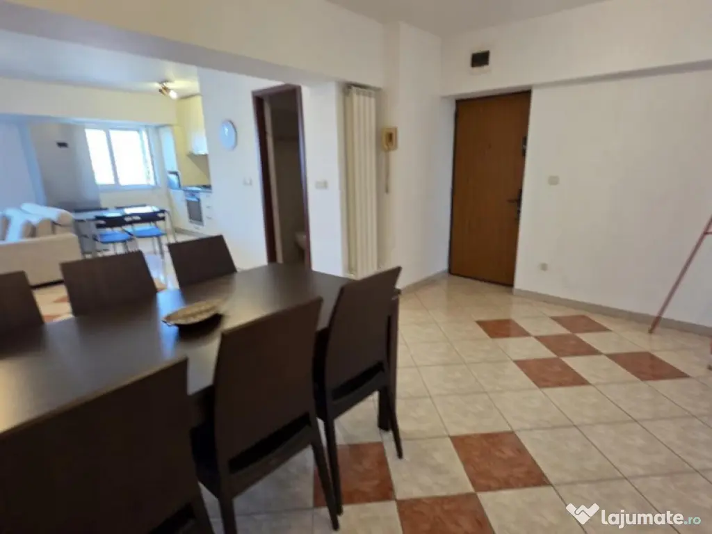 3 CAMERE UNIRII ROND PIATA ALBA IULIA 