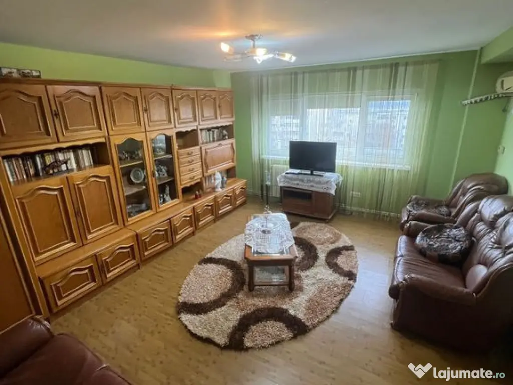 Apartament 3 camere Faleza Nord 