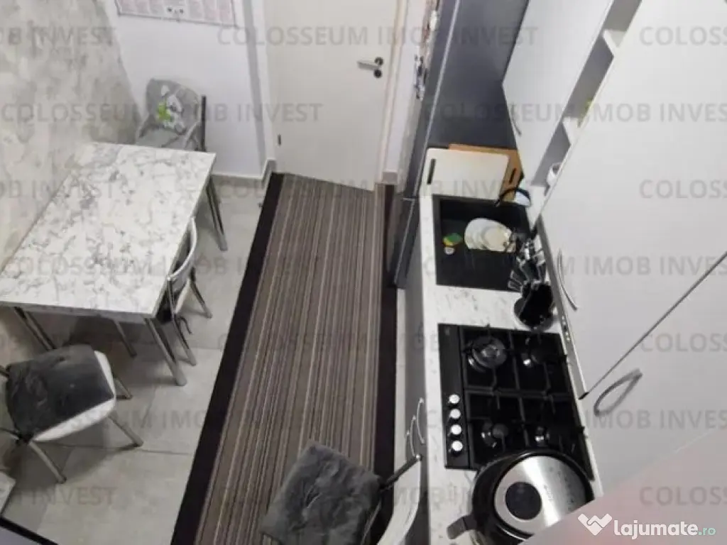 Apartament 2 camere , decomandat - zona Tractorul 