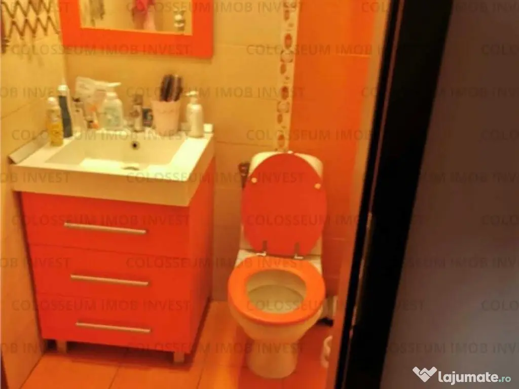 Apartament 3 camere, decomandat - zona Tractorul 