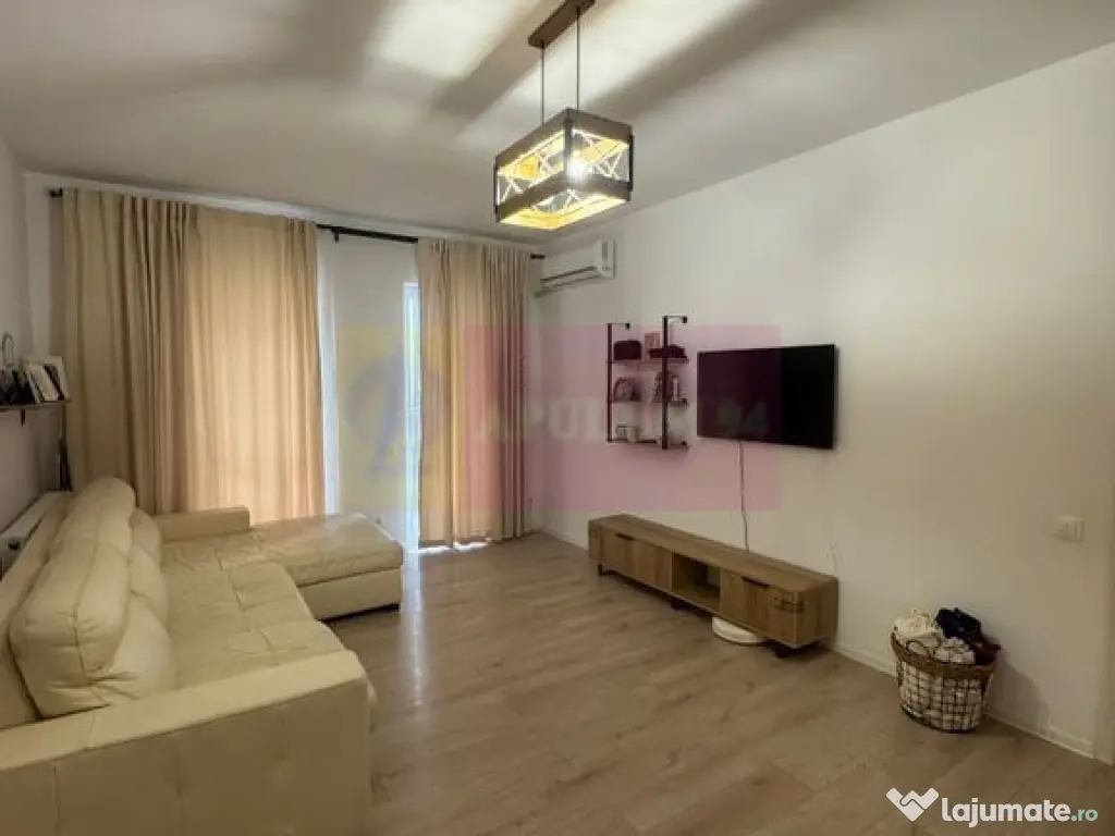 De vânzare apartament cu 2 camere și loc de parcare, 12... 