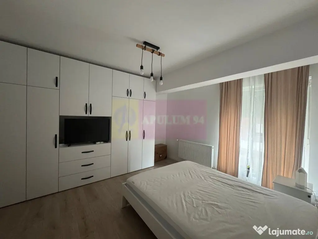 De vânzare apartament cu 2 camere și loc de parcare, 12... 
