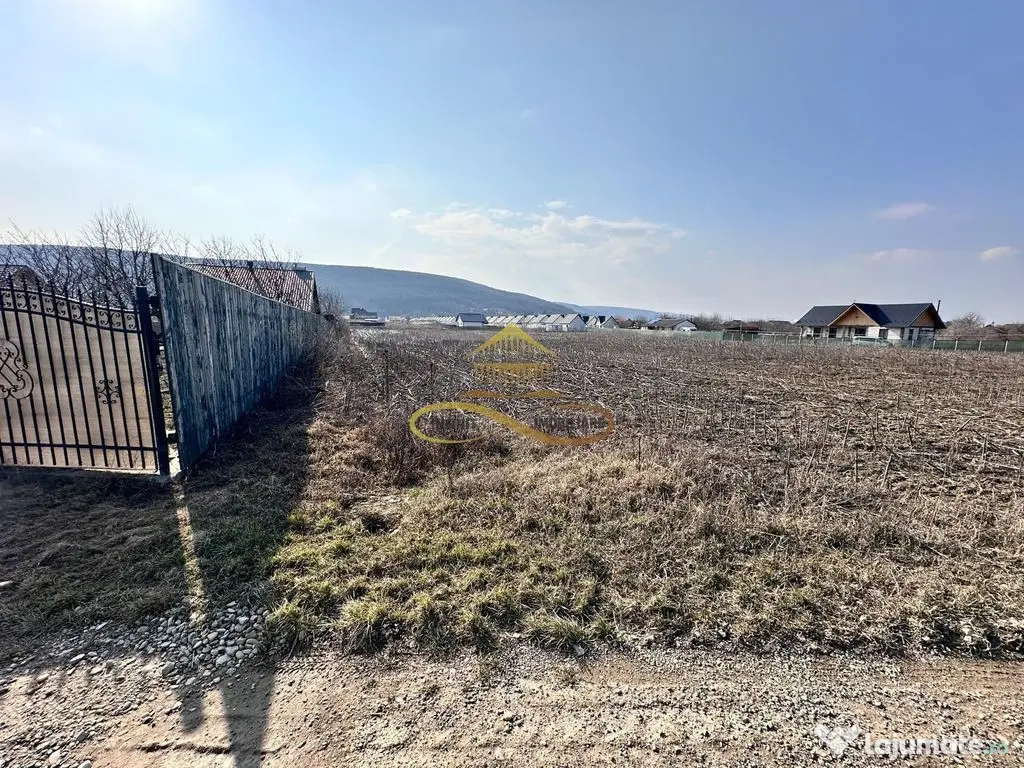 De vanzare teren intravilan Hemeius Bacau 