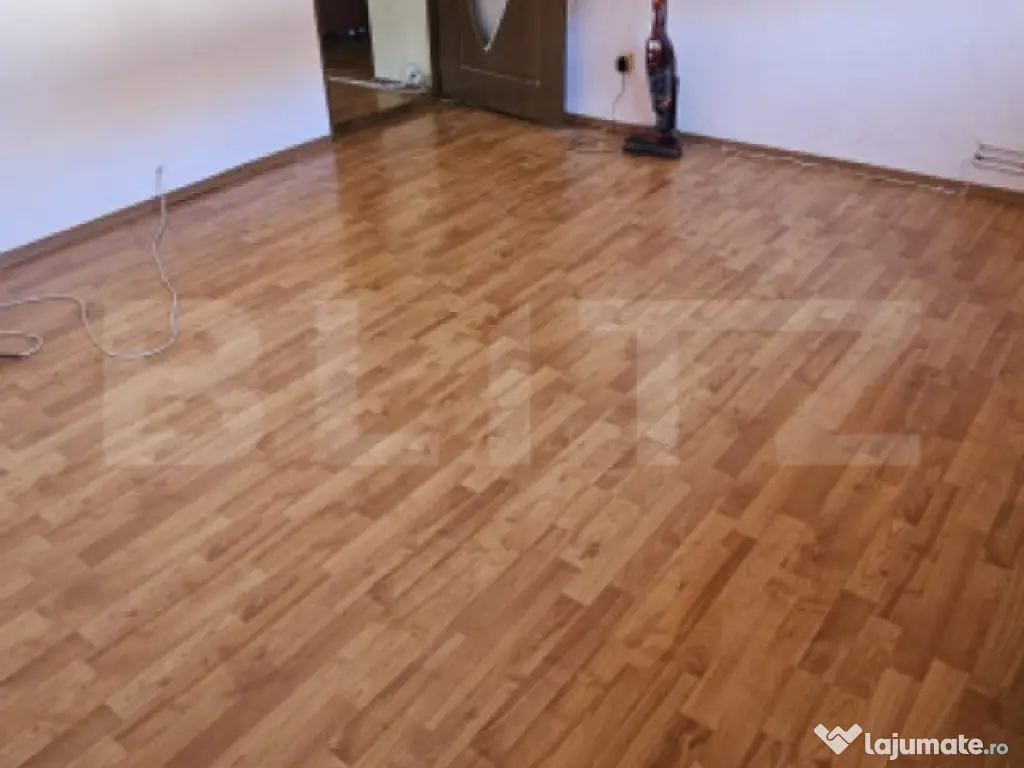 Apartament cu 2 camere zona Carpati 2 