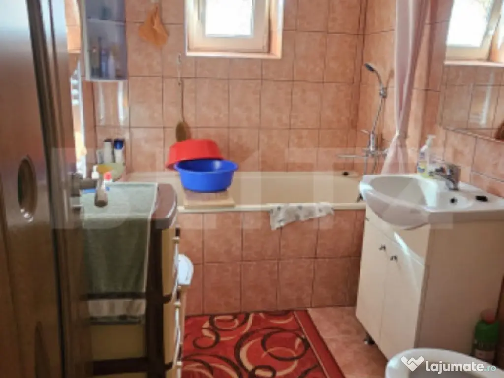 Apartament cu 2 camere zona Carpati 2 