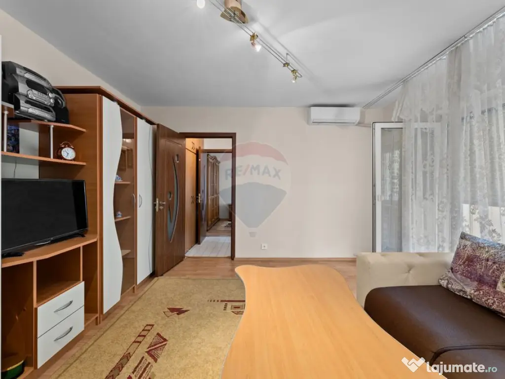 Apartament cu 2 camere de închiriat în zona Micalaca 