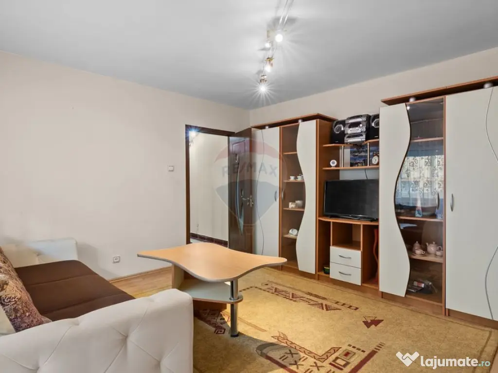 Apartament cu 2 camere de închiriat în zona Micalaca 
