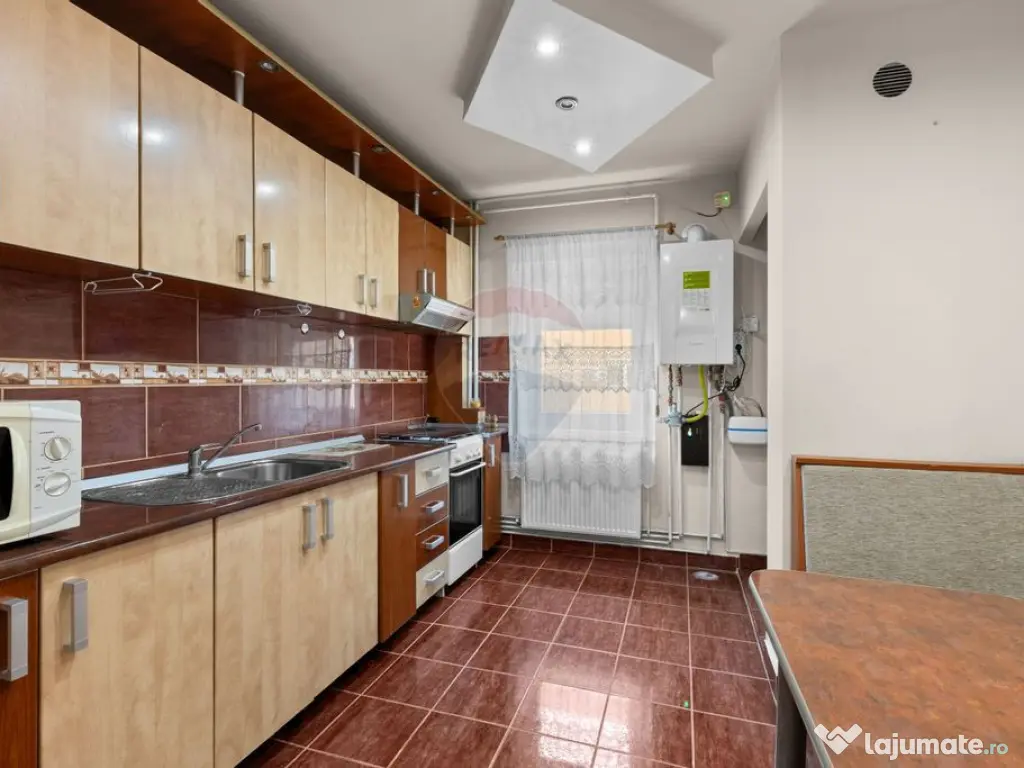 Apartament cu 2 camere de închiriat în zona Micalaca 