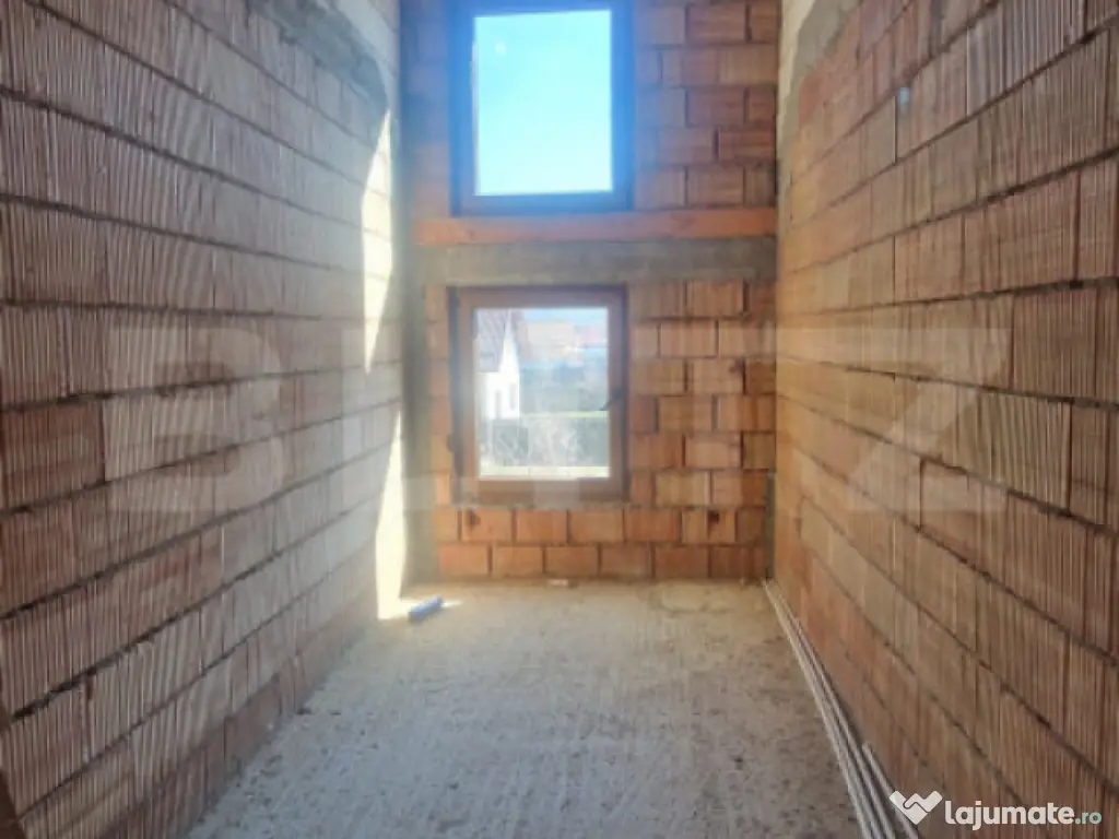 Casa 5 camere Tarlungeni (nu Izvor) teren 800 m, cartier no 