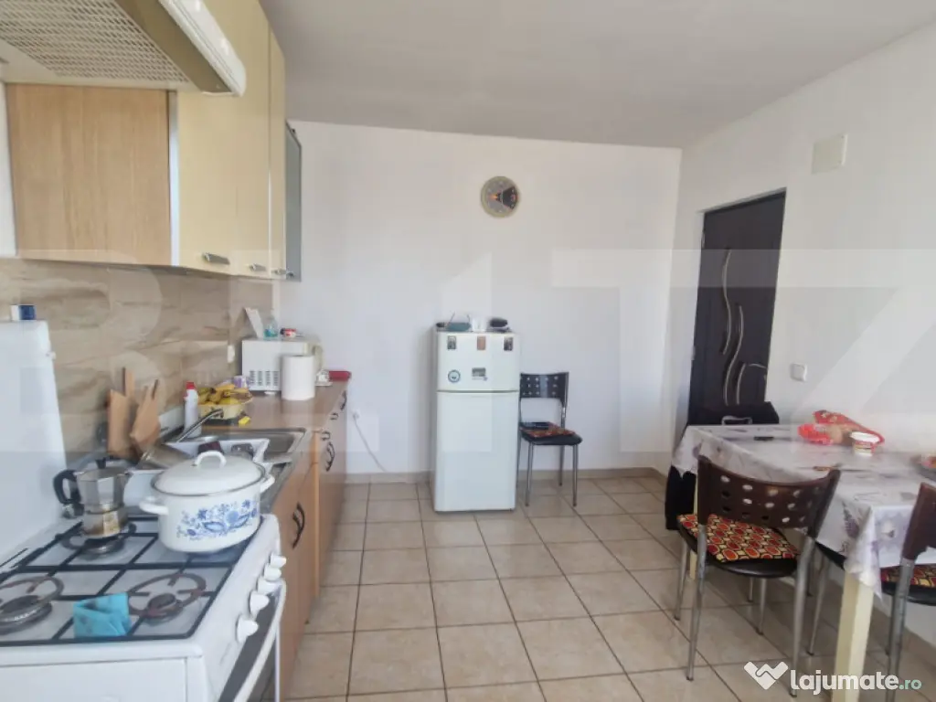 Casa 5 camere Tarlungeni (nu Izvor) teren 800 m, cartier no 