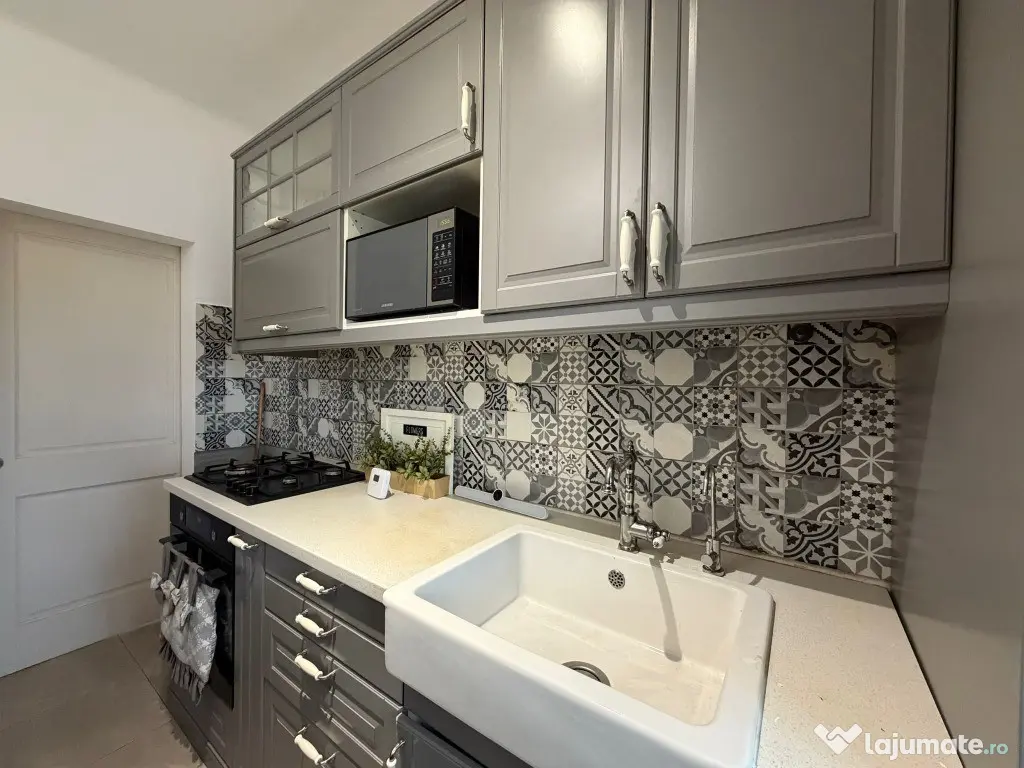 3 camere 2 bai etaj 3 apartament renovat recent, proprietar 